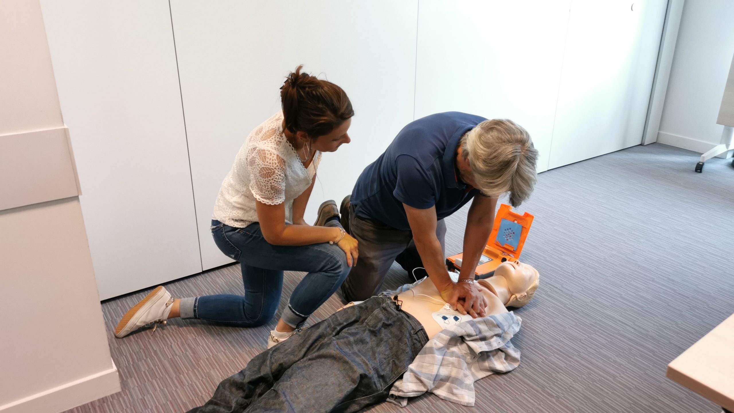 L’Épidémie de Stagnation : Comment l’Occident Étouffe les Futurs